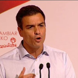 Sánchez pide a Rajoy 'la cabeza' de Gallardón por la "contrarreforma" del aborto