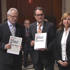 El Tribunal Constitucional frena la consulta de Artur Mas