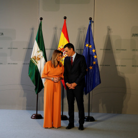 Pedro Sánchez con Susana Díaz, en el Palacio del San Telmo, enla reciente visita del Gobierno a Sevilla.  REUTERS/Marcelo del Pozo