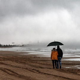 El temporal de lluvia y viento que afecta a la Comunitat Valenciana ha dejado acumulados en 24 horas de hasta 100,6 litros por metro cuadrado en Alcudia de Veo (Castellón) y rachas de viento que han rozado los 84 kilómetros por hora en el municipio cast
