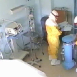 Crece un ochenta por ciento la demanda de trajes de protección contra el ébola