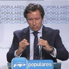 Floriano 'echa balones fuera' sobre la expulsión de Rato por el caso de las tarjetas 'opacas'