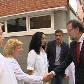 Visita sorpresa de Rajoy al Hospital Carlos III