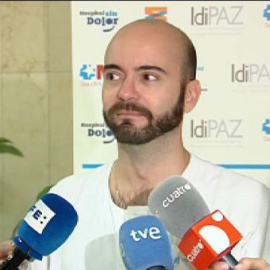 Los sanitarios que atienden a Teresa piden tranquilidad y aseguran que la paciente les ayuda en su trabajo