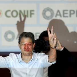 Fernando Haddad durante un mitín.