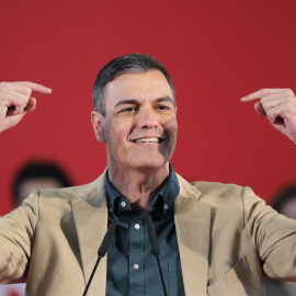 El presidente del Gobierno, Pedro Sánchez, durante el acto que el PSOE celebra en A Coruña. EFE/Lavandeira jr