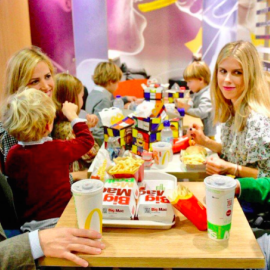 Pablo Casado y Juanma Moreno, en una imagen promocional de la campaña andaluza del PP.