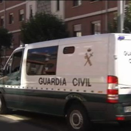 Registros y traslados durante la noche en León, Murcia y Valencia