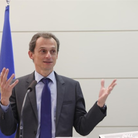 El ministro de Ciencia, Innovación y Universidades, Pedro Duque. / EUROPA PRESS - MARTA FERNÁNDEZ JARA