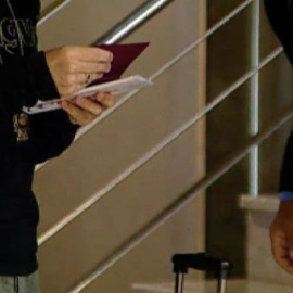 Sospechan que tiene ébola y muere en el suelo del aeropuerto 