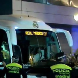 Recibimiento por todo lo alto al Real Madrid en su concentración