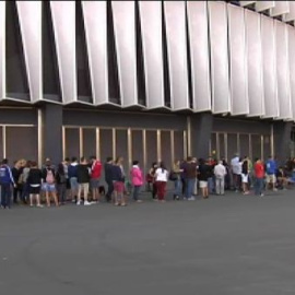 Largas colas en San Mamés por las entradas para el Athletic-Oporto