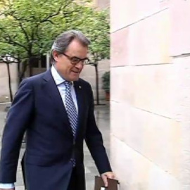 El Govern seguirá adelante con la consulta