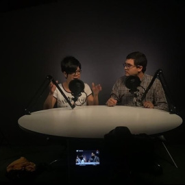 A la derecha de la imagen, el periodista Luis Carlos Díaz. (TWITTER)