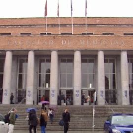 Una momia en la azotea de Medicina de la Universidad Complutense