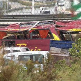 La Guardia Civil investiga si las huellas de la calzada del accidente son de frenada