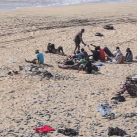 Más incógnitas sobre los inmigrantes que llegaron en patera a la playa de Maspalomas