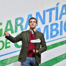 El presidente del Partido Popular, Pablo Casado , durante su intervención en un encuentro con simpatizantes en el municipio almeriense de Roquetas de Mar. /EFE