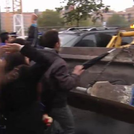 Desalojo del campo del Club Deportivo Aviación