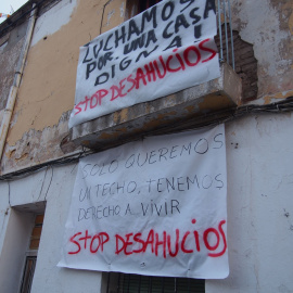 Les cases de la "zona de la Volvo" de Cornellà de Llobregat, amenaçades de desnonaments. QUERALT CASTILLO.