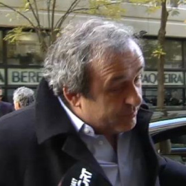 Platini rehúye el debate del Balón de Oro
