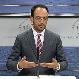 La oposición pide la dimisión de Ana Mato