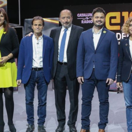 Cayetana Álvarez de Toledo, Laura Borràs, Jaume Asens, Vicent Sanchís, Gabriel Rufián, Meritxell Batet i Inés Arrimadas al plató de TV3. Televisió de Catalunya