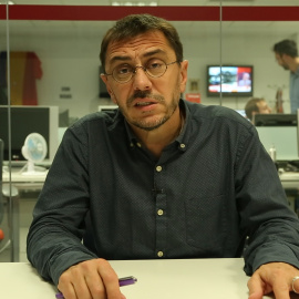 Tras votar en el PSOE, Cebrián quiso votar en Podemos