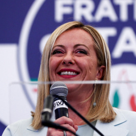 26/9/22 La posfascista Giorgia Meloni da un discurso en la sede de su partido, Hermanos de Italia, durante la noche electoral, a 26 de septiembre de 2022.
