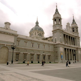 Fachada de la Catedral de la Almundena. EFE
