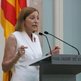 L'expresidenta del Parlament, Carme Forcadell, intervenint en l'acte de la rebuda dels presos indultats.