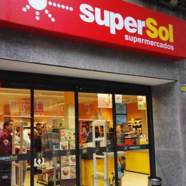Tienda de la cadena de supermercados Supersol.