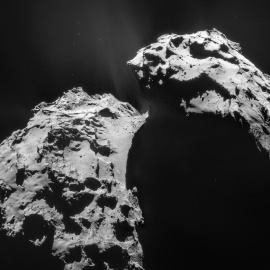 Chorro de gas y polvo observado en el cometa el 22 de enero desde la sonda Rosetta. /ESA Rosetta NAVCAM