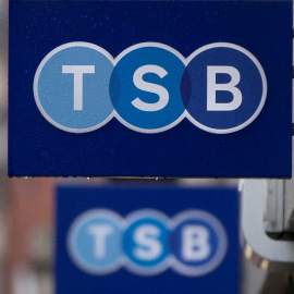 El logo del banco TSB, en una sucursal en Londres. REUTERS/Neil Hall