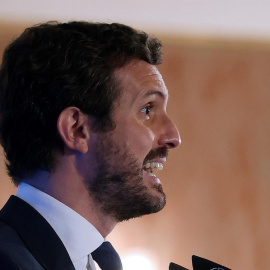  El líder del PP, Pablo Casado participa este martes en el desayuno informativo del Fórum Europa en Madrid. EFE/J.J. Guillén