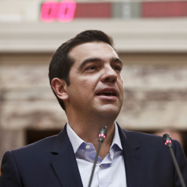 El primer ministro griego, Alexis Tsipras, en una intervención ante los diputados de Syriza. REUTERS/ Alkis Konstantinidis