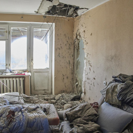  Vista de un edificio dañado tras la operación militar rusa en Kharkiv, Ucrania, el 24 de febrero de 2022.- EFE