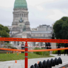 09/05/2019 - Vista de la zona acordonada cerca del Congreso de la Nación, donde fue atacado el diputado argentino Héctor Olivares, de la Unión Cívica Radical (UCR) | EFE
