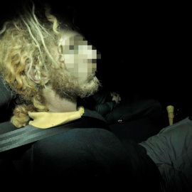 El padre de los dos niños hallados muertos en Godella sale esta tarde de los juzgados de Paterna tras prestar declaración. EFE/Manuel Bruque