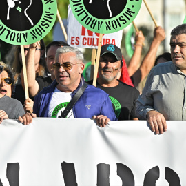 Jorge Javier Vazquez participa junto a un grupo de personas en una manifestación antitaurina en Madrid, a 24 de septiembre de 2022.