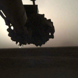 Amanecer en Marte el 24 de abril de 2019 a las 5.30. NASA