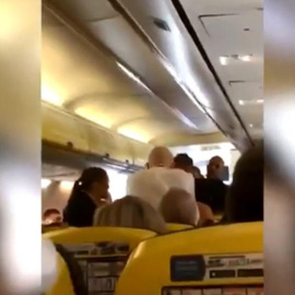 Captura de pantalla del vídeo grabado por un pasajero.