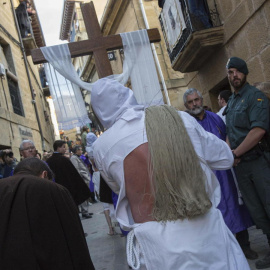 Los penitentes de San Vicente de la Sonsierra (La Rioja). EFE