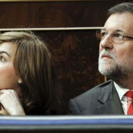 Rajoy y Sáenz de Santamaría, en el Congreso. EFE