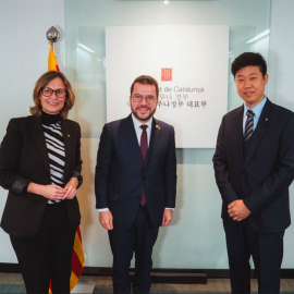 El president Aragonès, la consellera Serret i el delegat del Govern a Corea del Sud, Jaeyeok Yoon Kang