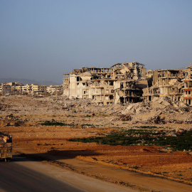 Vista general de los edificios dañados en Ghouta (Siria). REUTERS / Omar Sanadiki