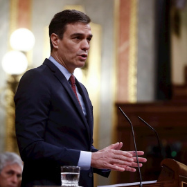 El presidente del Gobierno, Pedro Sánchez, durante su intervención en el pleno del Congreso celebrado este jueves para aprobar una nueva prórroga del estado de alarma, en un debate en el que también se abordará la nueva fase que se abrirá e