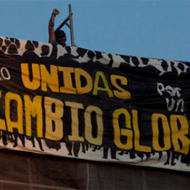 Pancarta en la Puerta del Sol en la protesta del 15-O. - GABRIEL PECOT