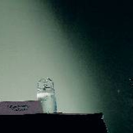 El fundador de Wikileaks, Julian Assange, durante una rueda de prensa en Londres en octubre. Vive ahora en un lugar secreto en el sur de Inglaterra.