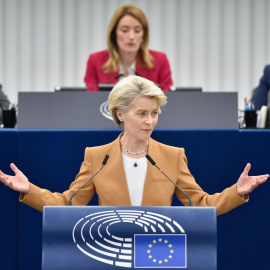 La presidenta de la Comisión Europea, Ursula Von der Leyen, pronuncia un discurso durante la sesión del Parlamento Europeo en Estrasburgo, a 15 de marzo de 2023.